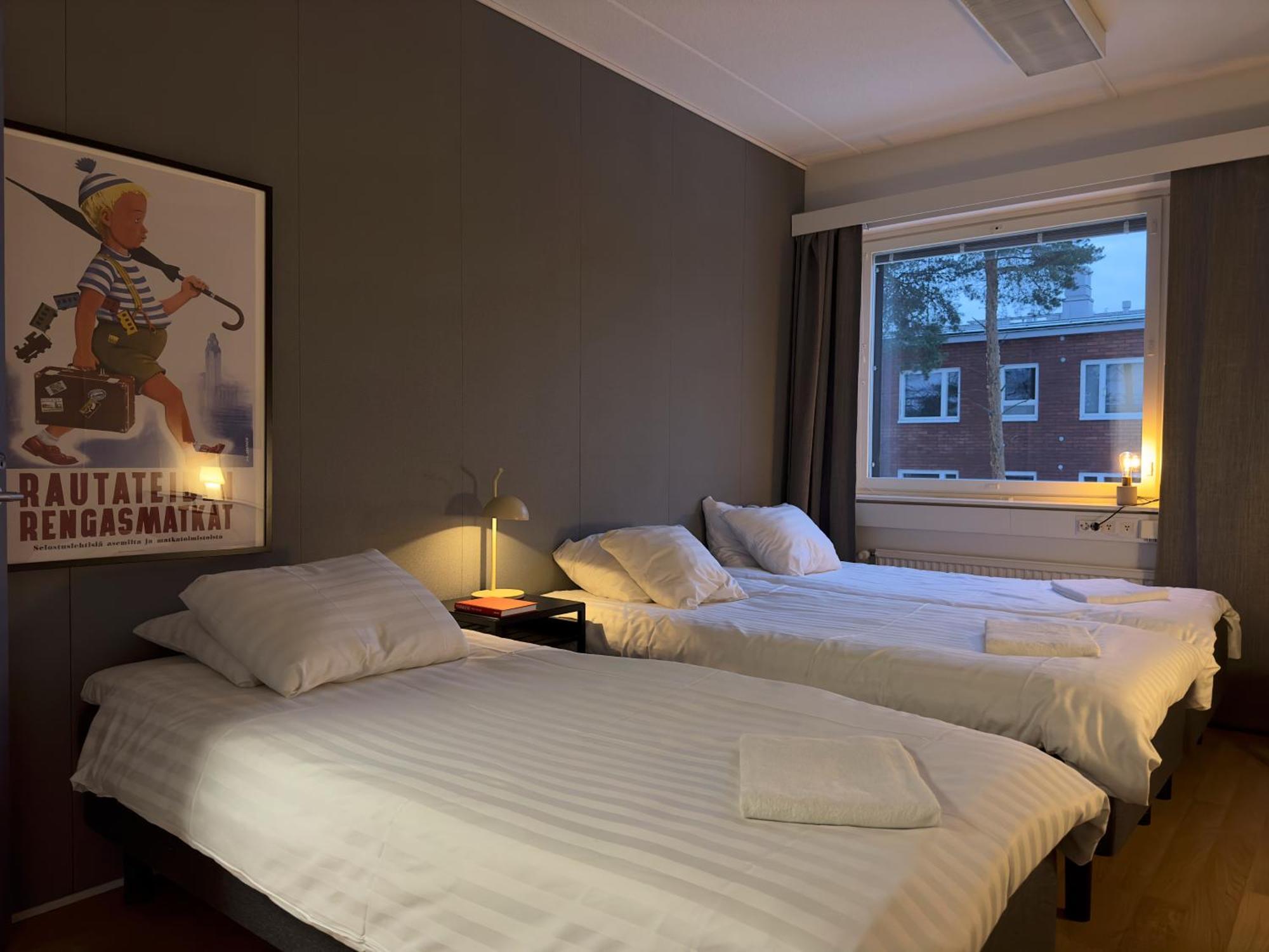 The Airport - 20rooms Hotelli 2*